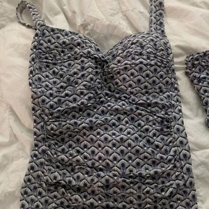 Bond-eye navy and white tankini